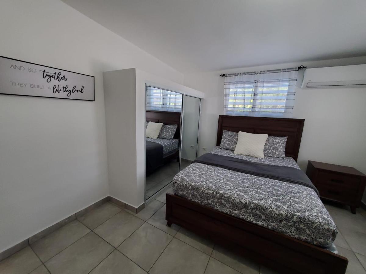 Aguadilla Sunrise Apt With Ac Wifi 8 Minute Walk From Crashboat Beach Luaran gambar