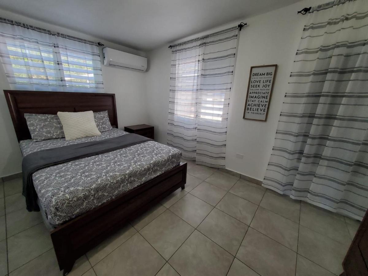Aguadilla Sunrise Apt With Ac Wifi 8 Minute Walk From Crashboat Beach Luaran gambar